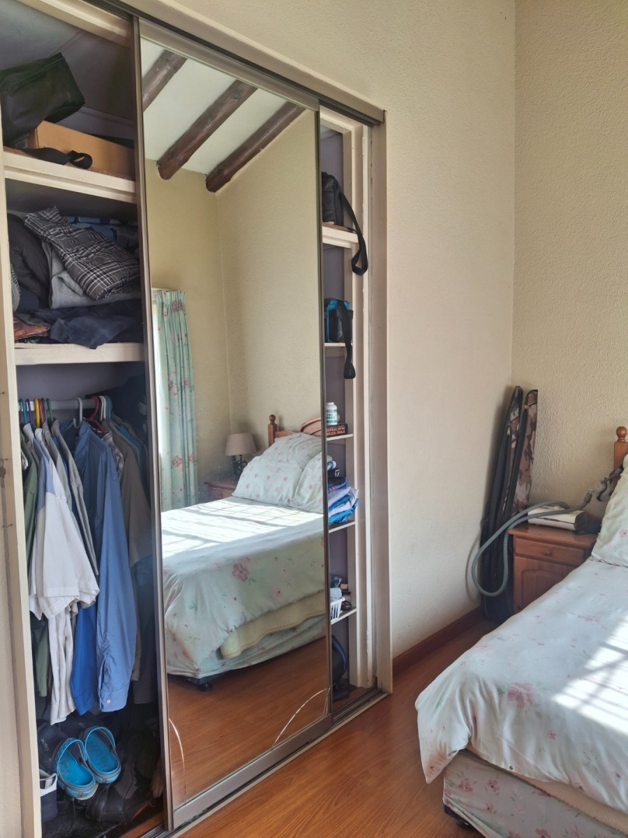  Bedroom Property for Sale in Morehill Gauteng