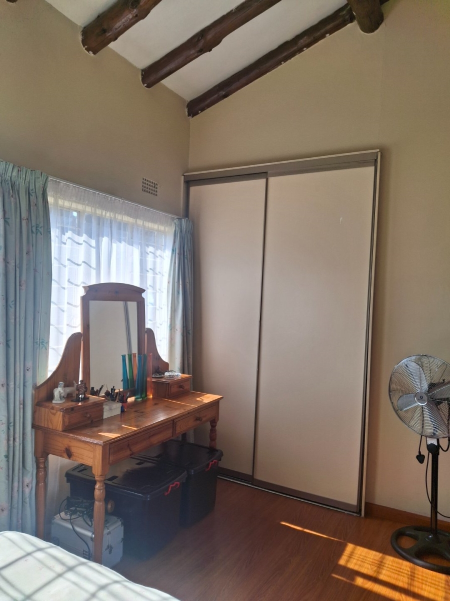  Bedroom Property for Sale in Morehill Gauteng