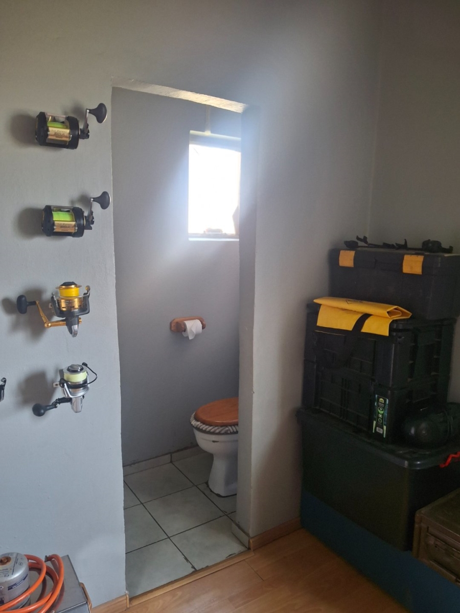  Bedroom Property for Sale in Morehill Gauteng