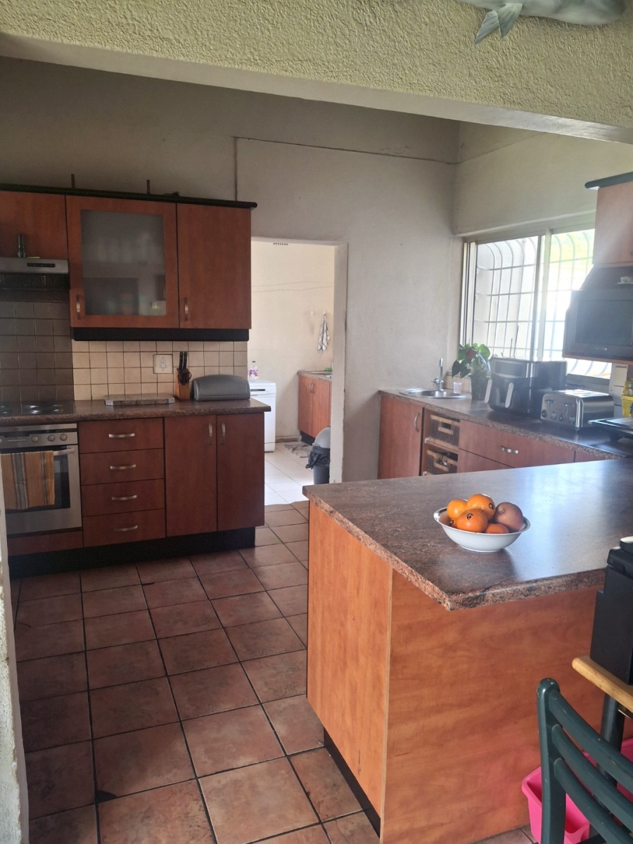  Bedroom Property for Sale in Morehill Gauteng