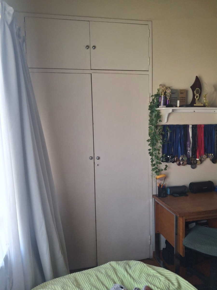  Bedroom Property for Sale in Morehill Gauteng