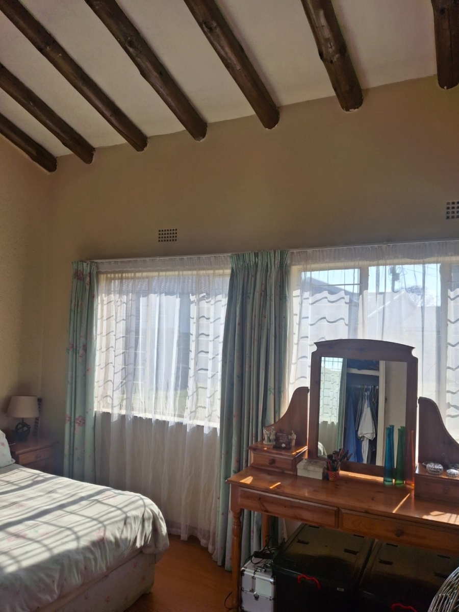  Bedroom Property for Sale in Morehill Gauteng