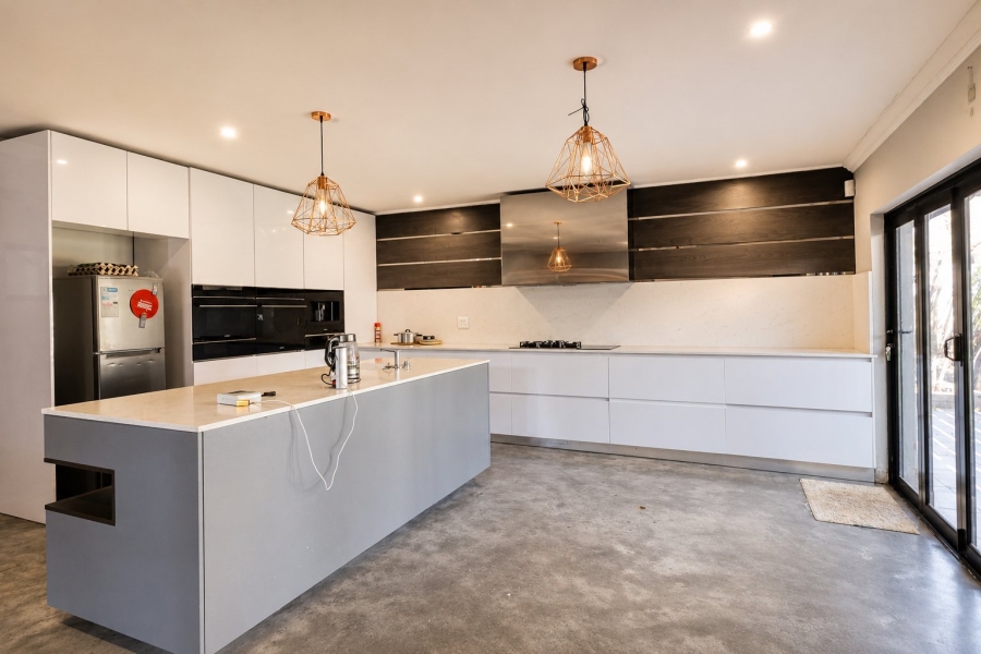 Commercial Property for Sale in Glen Austin Gauteng