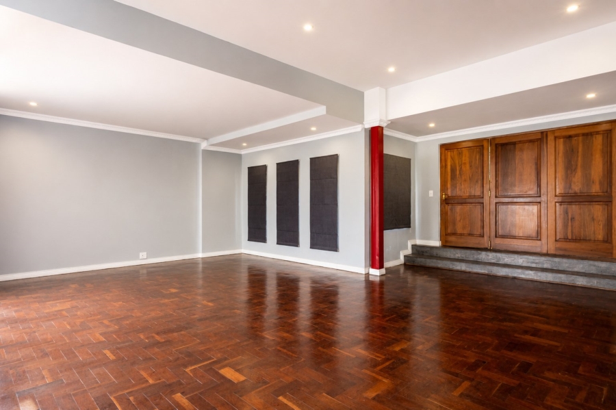Commercial Property for Sale in Glen Austin Gauteng