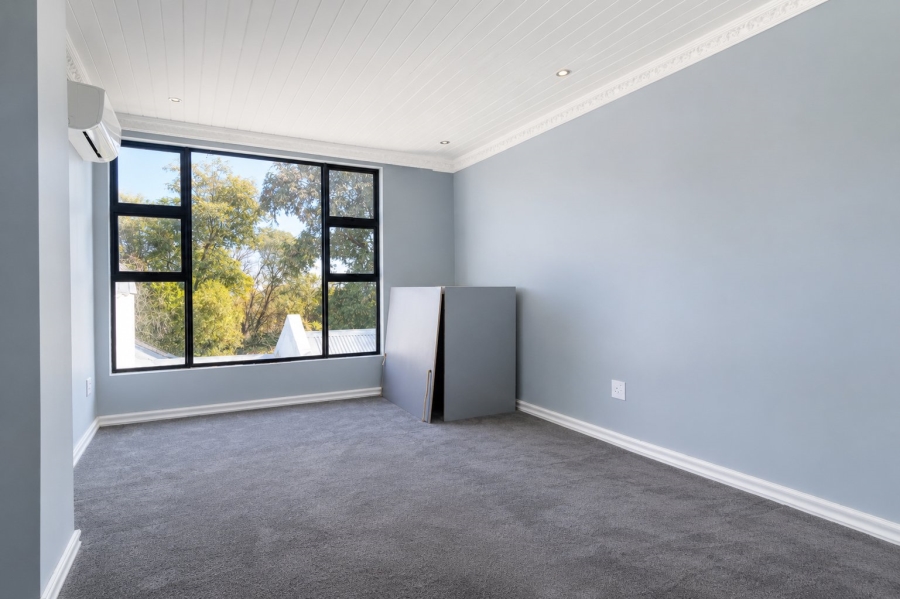 Commercial Property for Sale in Glen Austin Gauteng