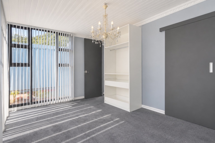 Commercial Property for Sale in Glen Austin Gauteng