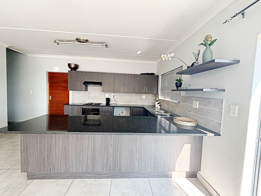 3 Bedroom Property for Sale in Thatchfield Ridge Gauteng