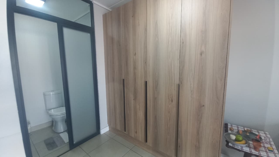 To Let 2 Bedroom Property for Rent in Mulbarton Gauteng