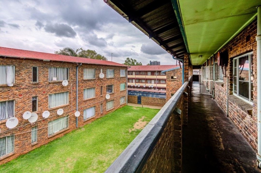2 Bedroom Property for Sale in Kempton Park Central Gauteng