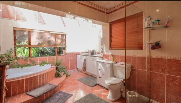 4 Bedroom Property for Sale in Kensington Gauteng