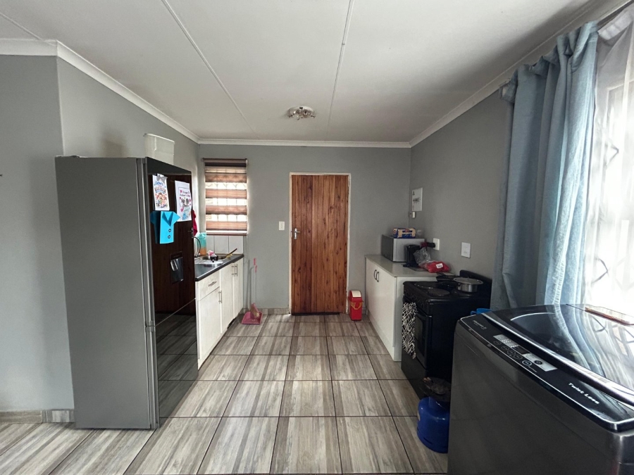 2 Bedroom Property for Sale in Windmill Park Gauteng