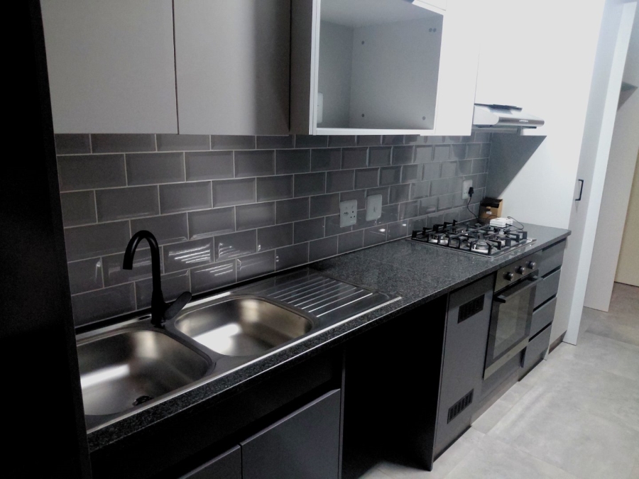 To Let 2 Bedroom Property for Rent in Waverley Gauteng