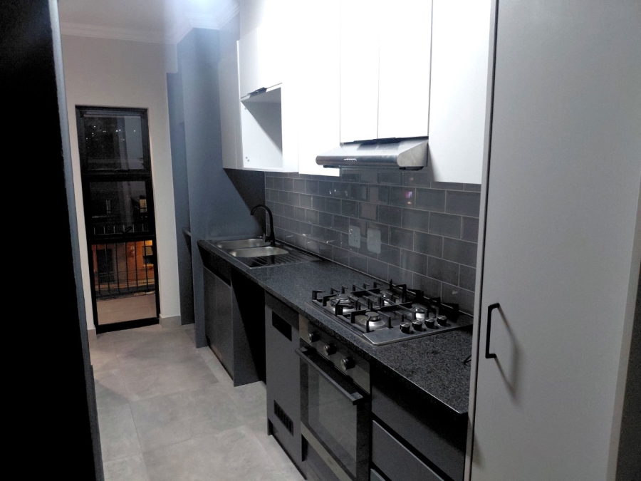 To Let 2 Bedroom Property for Rent in Waverley Gauteng