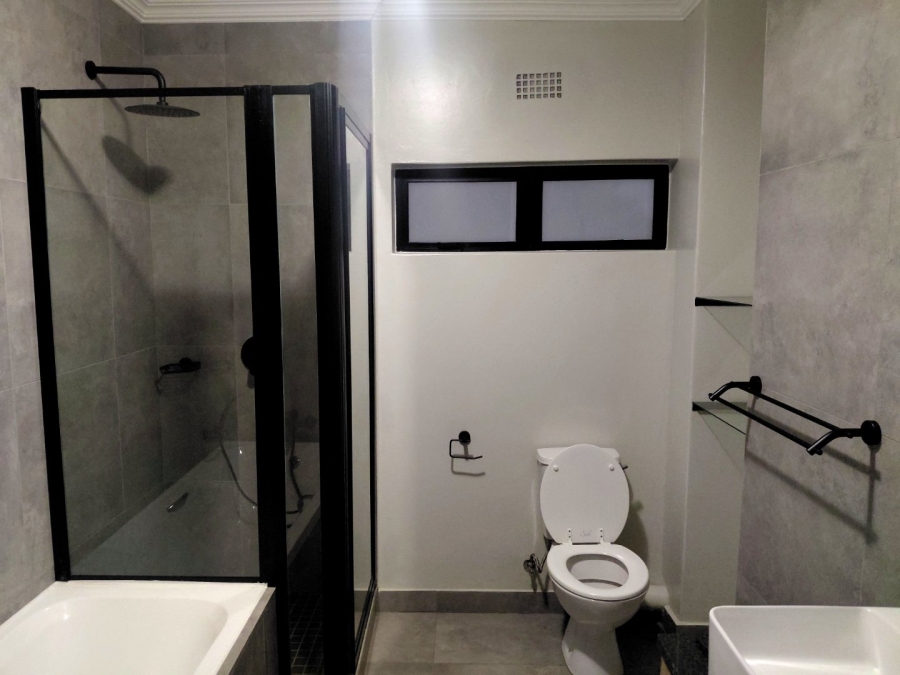To Let 2 Bedroom Property for Rent in Waverley Gauteng