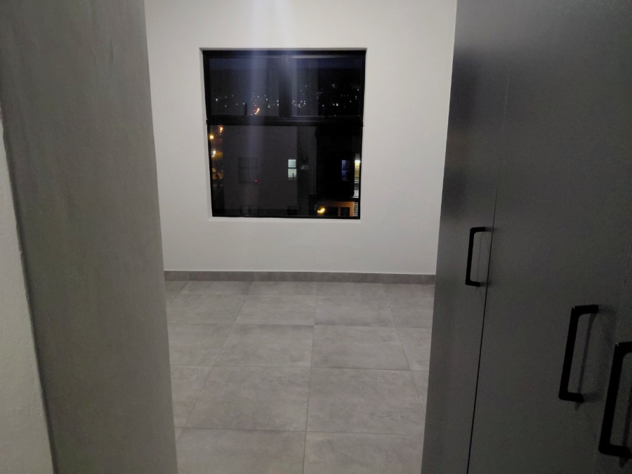 To Let 2 Bedroom Property for Rent in Waverley Gauteng