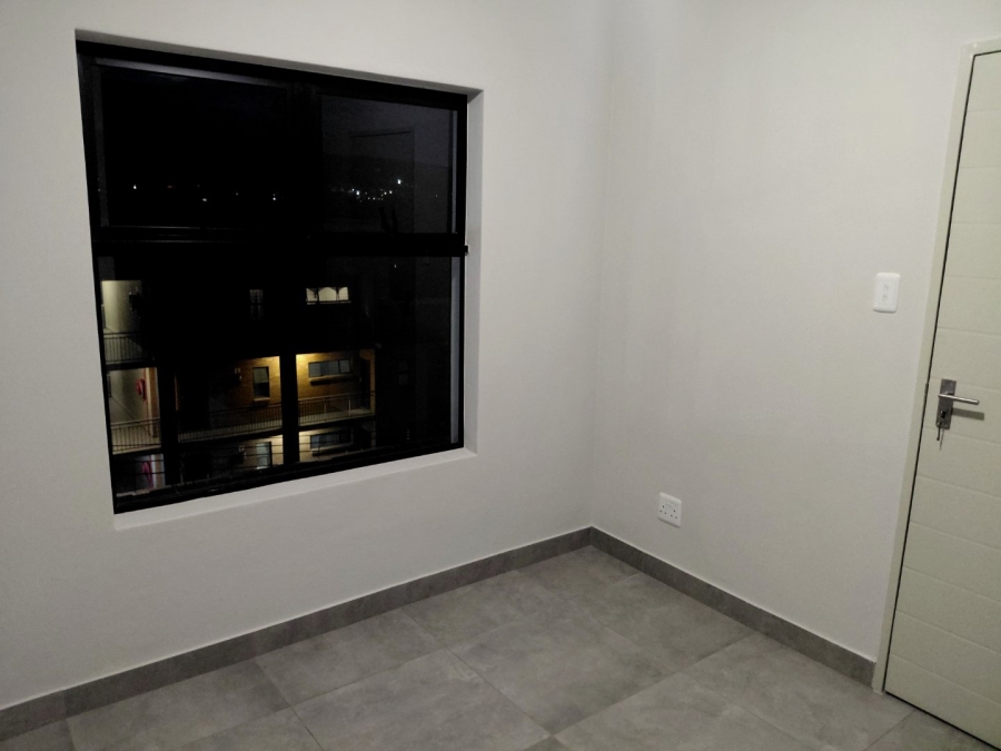 To Let 2 Bedroom Property for Rent in Waverley Gauteng