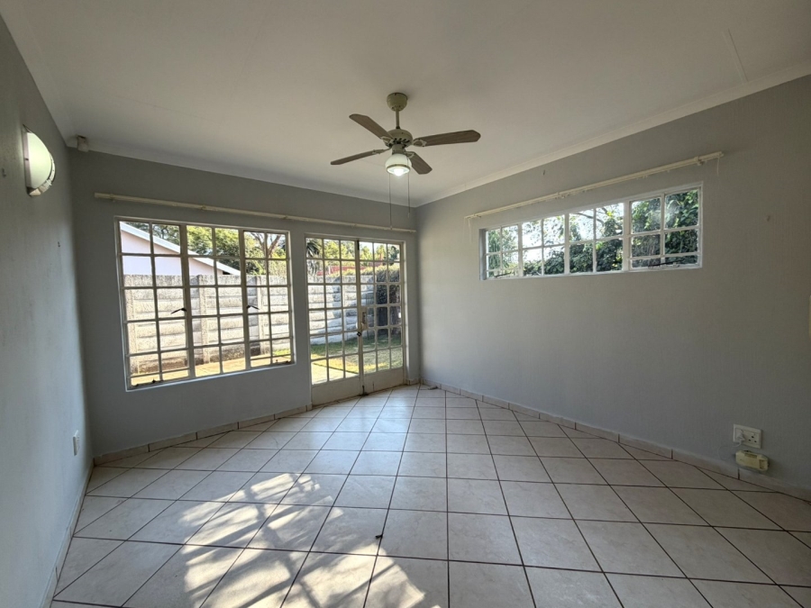 To Let 2 Bedroom Property for Rent in Wierda Park Gauteng