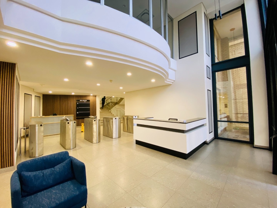 To Let Commercial Property for Rent in Nieuw Muckleneuk Gauteng