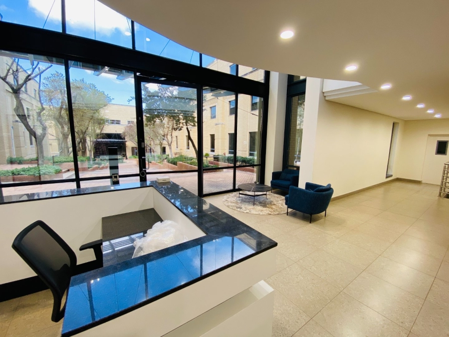 To Let Commercial Property for Rent in Nieuw Muckleneuk Gauteng
