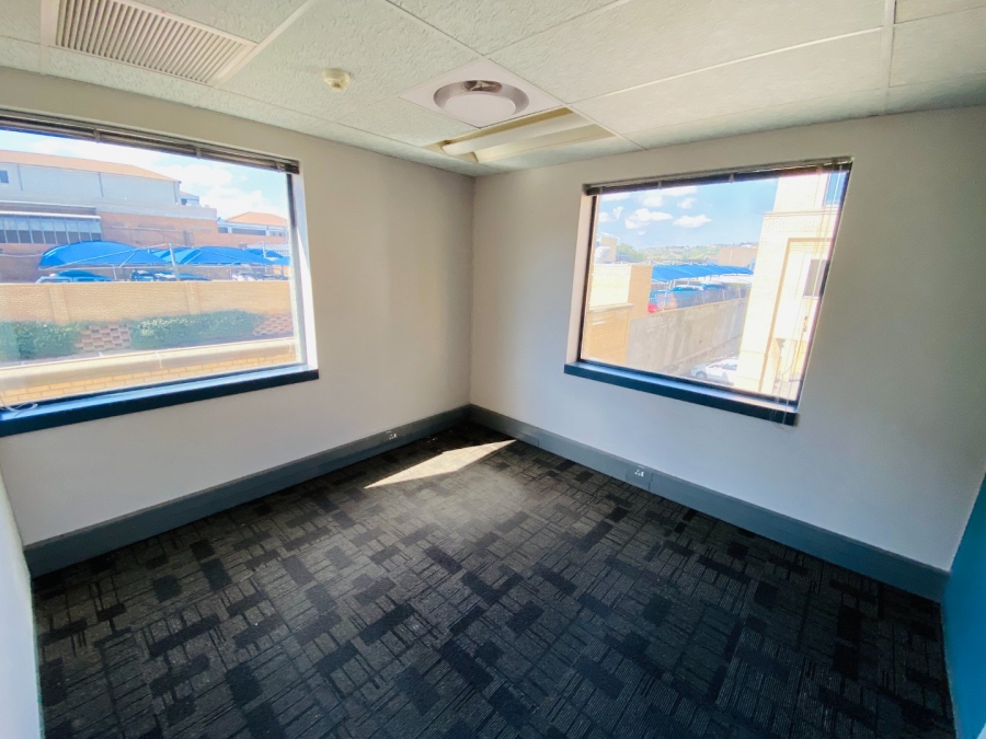 To Let Commercial Property for Rent in Nieuw Muckleneuk Gauteng