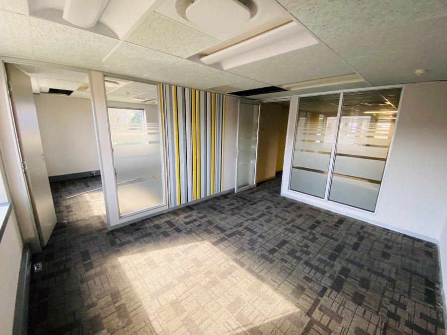 To Let Commercial Property for Rent in Nieuw Muckleneuk Gauteng