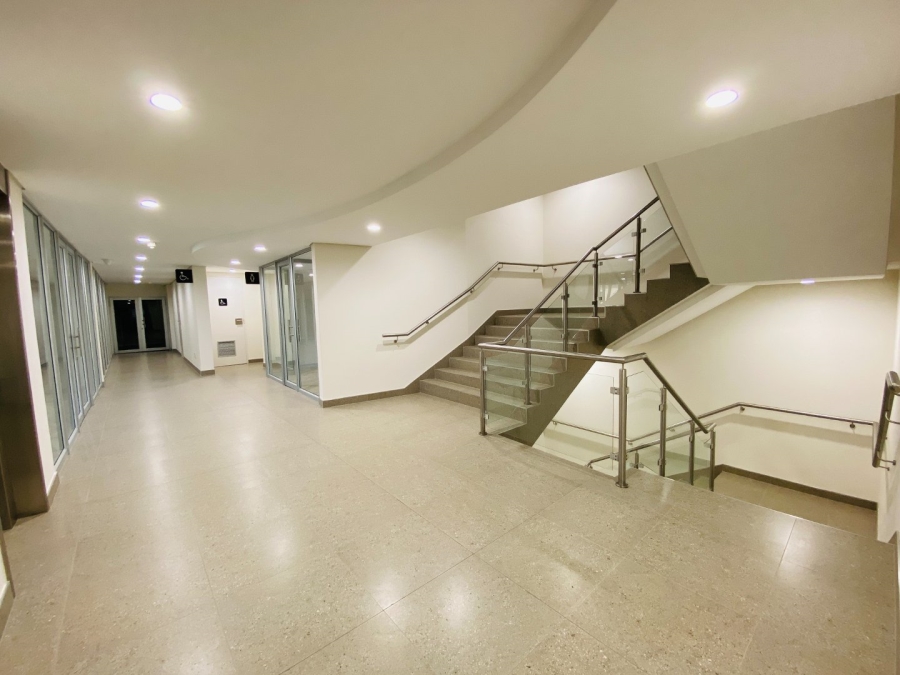 To Let Commercial Property for Rent in Nieuw Muckleneuk Gauteng