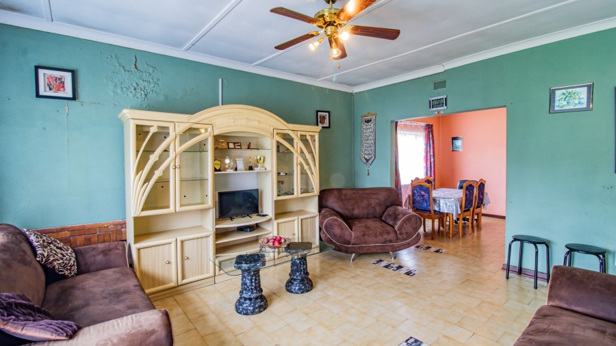 To Let 3 Bedroom Property for Rent in Chrisville Gauteng