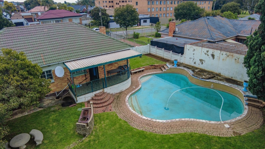 To Let 3 Bedroom Property for Rent in Chrisville Gauteng