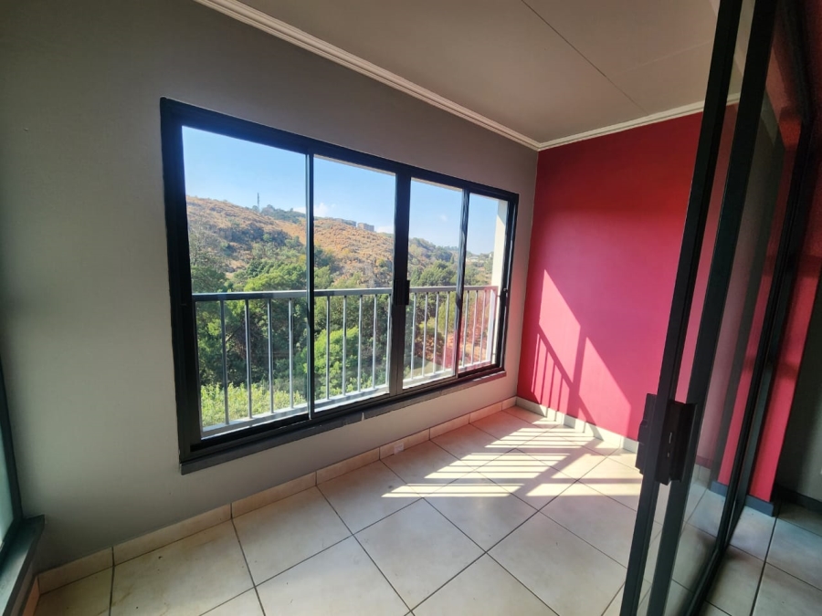 1 Bedroom Property for Sale in Oakdene Gauteng