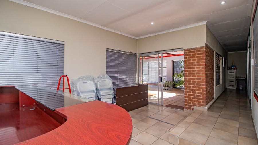 3 Bedroom Property for Sale in Glen Marais Gauteng