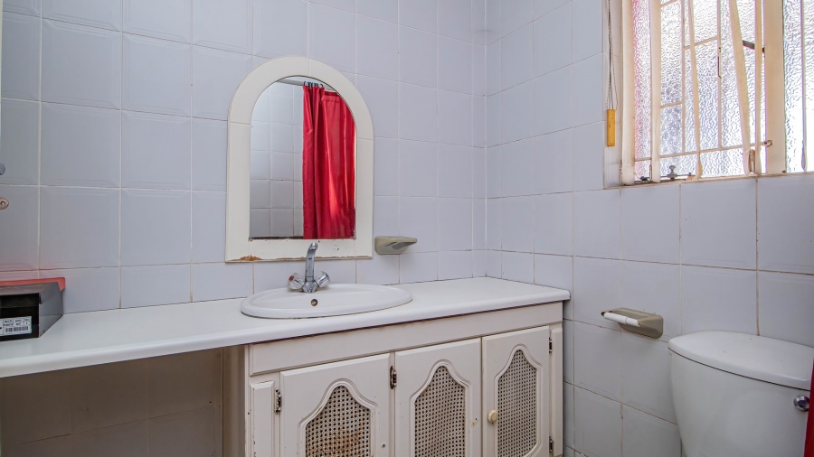 3 Bedroom Property for Sale in Glen Marais Gauteng