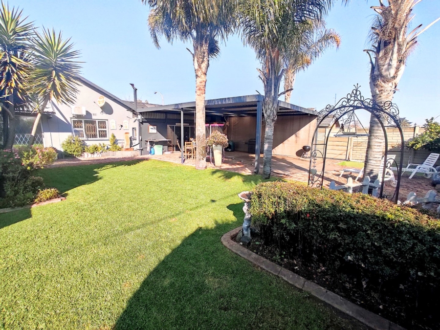 4 Bedroom Property for Sale in Vanderbijlpark SE 1 Gauteng