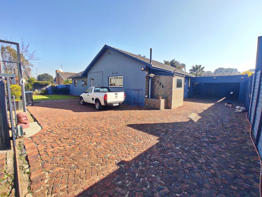 4 Bedroom Property for Sale in Vanderbijlpark SE 1 Gauteng