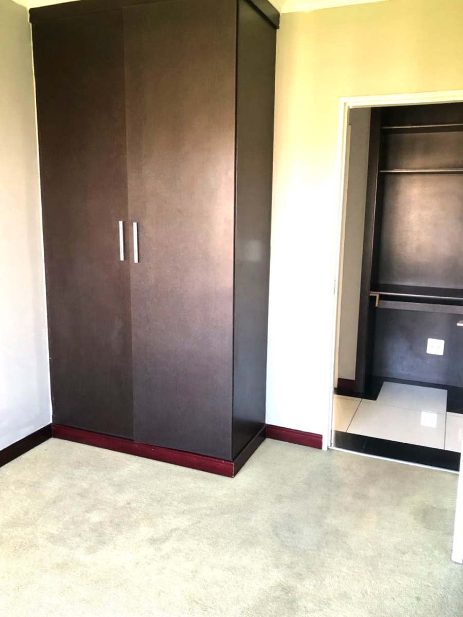 2 Bedroom Property for Sale in Noordwyk Gauteng