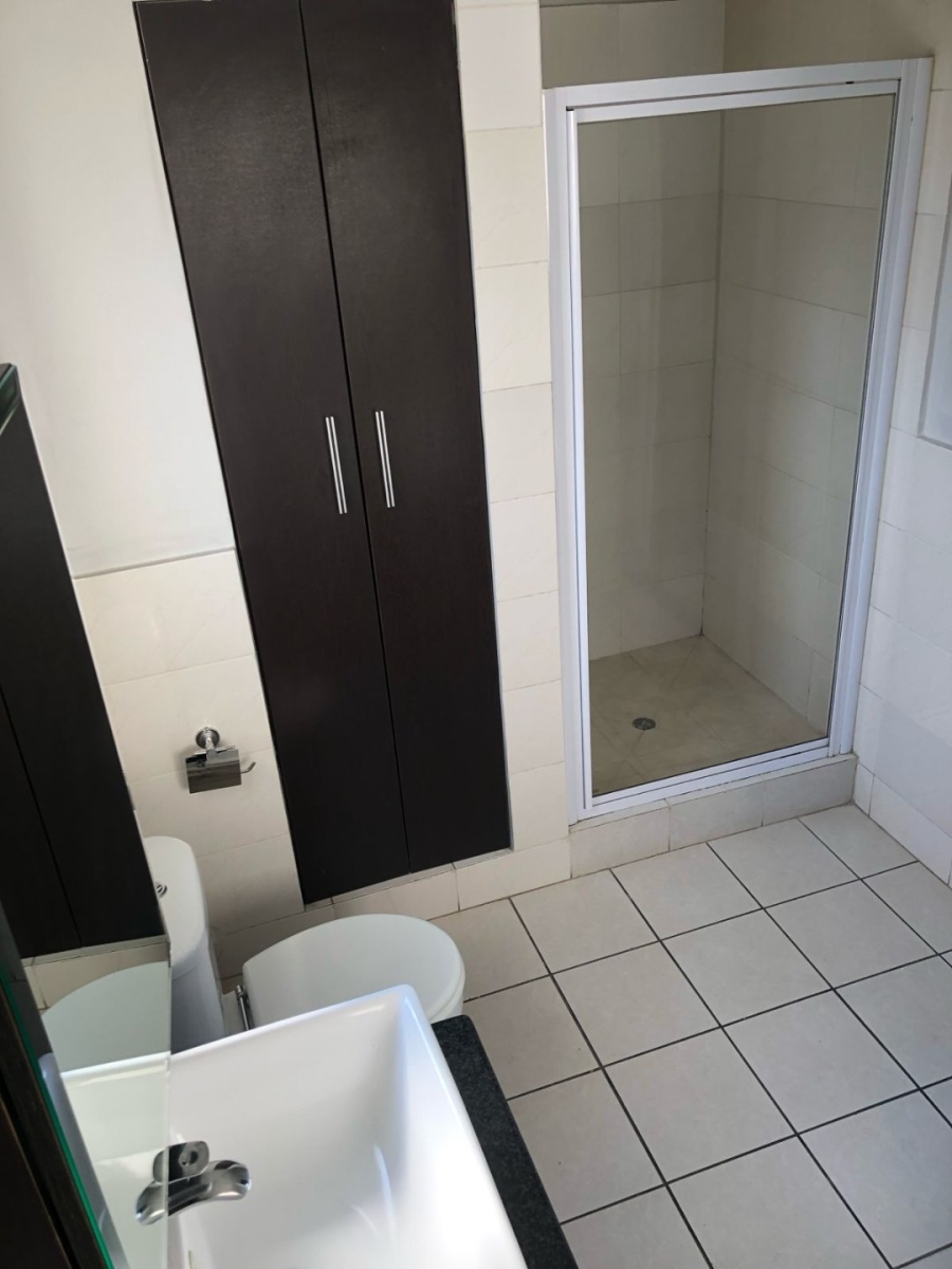 2 Bedroom Property for Sale in Noordwyk Gauteng