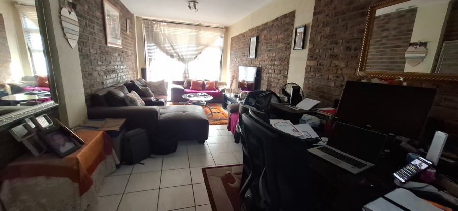 2 Bedroom Property for Sale in Gezina Gauteng