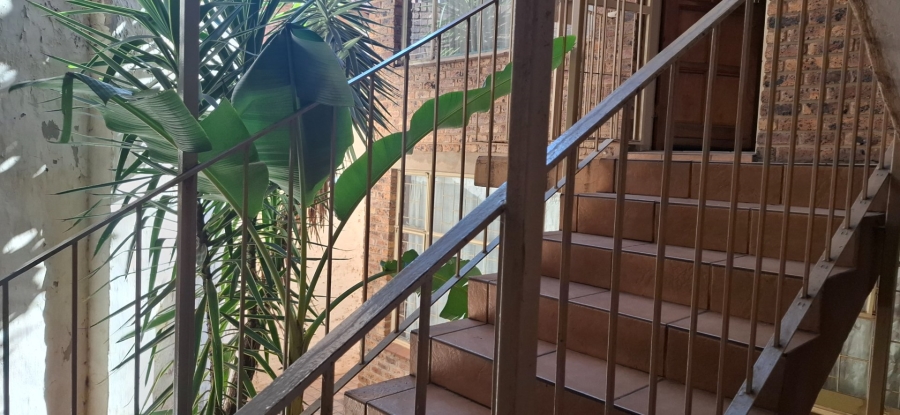 2 Bedroom Property for Sale in Gezina Gauteng