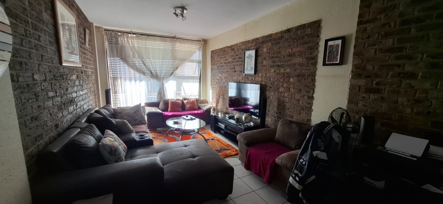 2 Bedroom Property for Sale in Gezina Gauteng
