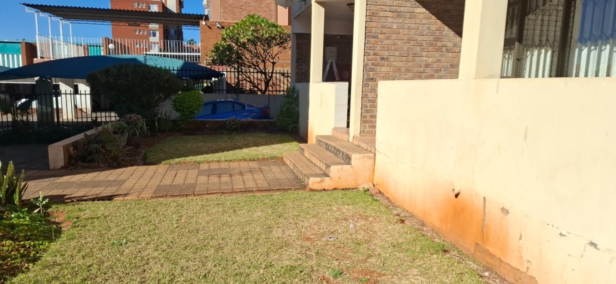 2 Bedroom Property for Sale in Gezina Gauteng
