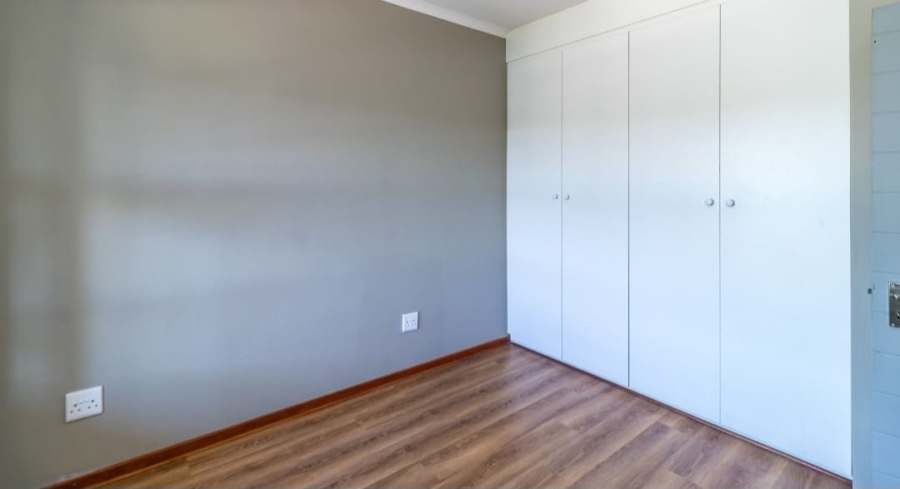 3 Bedroom Property for Sale in Glen Austin Gauteng