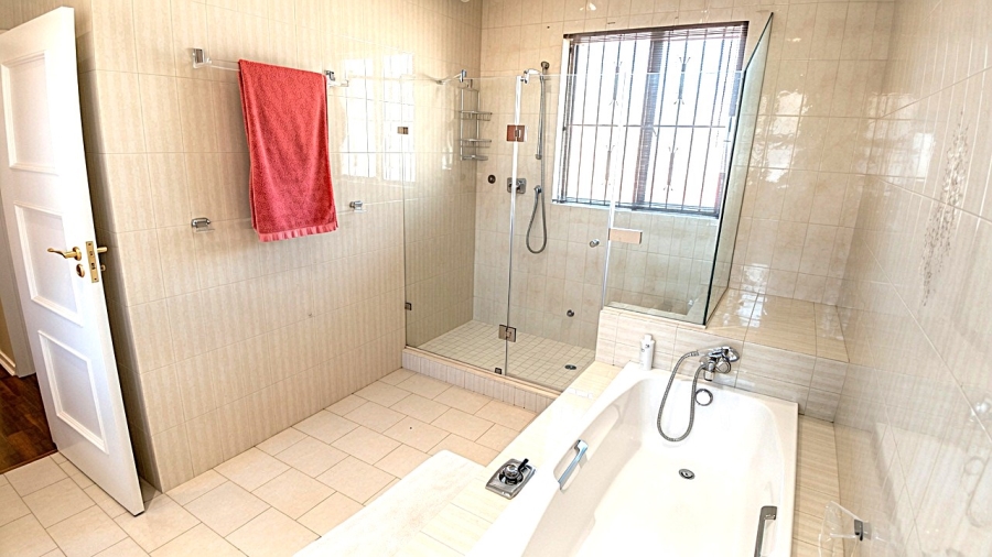 4 Bedroom Property for Sale in Illovo Gauteng