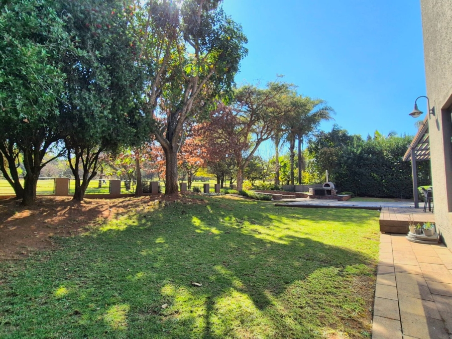 5 Bedroom Property for Sale in Woodhill Estate Gauteng