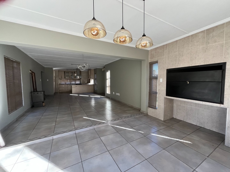 4 Bedroom Property for Sale in Riverspray Lifestyle Estate Gauteng