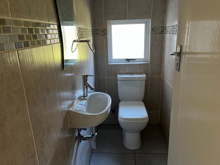 4 Bedroom Property for Sale in Riverspray Lifestyle Estate Gauteng