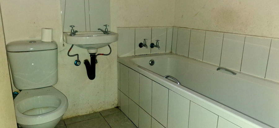 3 Bedroom Property for Sale in Windmill Park Gauteng