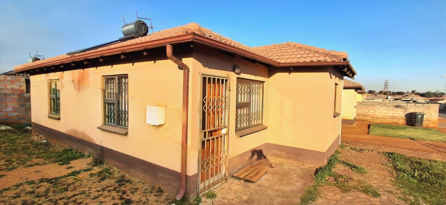 3 Bedroom Property for Sale in Windmill Park Gauteng