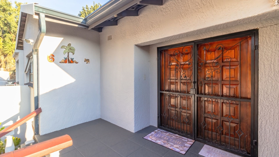 4 Bedroom Property for Sale in Glenvista Gauteng