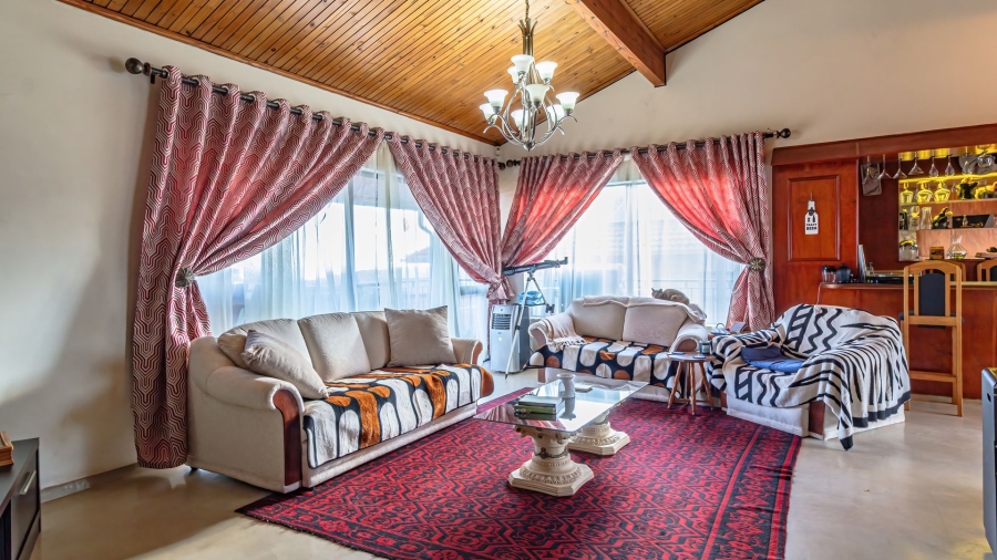 4 Bedroom Property for Sale in Glenvista Gauteng