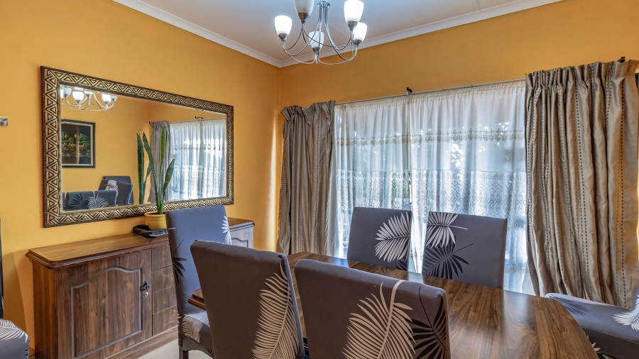 4 Bedroom Property for Sale in Glenvista Gauteng