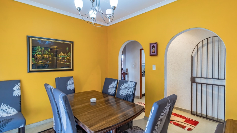 4 Bedroom Property for Sale in Glenvista Gauteng